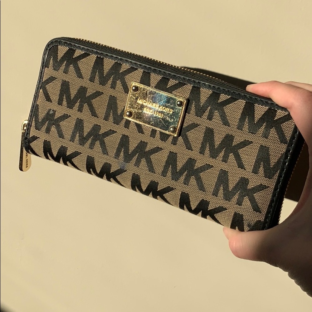 MK wallet